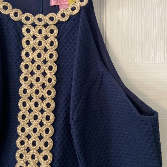 Lilly Pulitzer shift dress with gorgeous gold detailing excellent condition - Picture 5 of 12